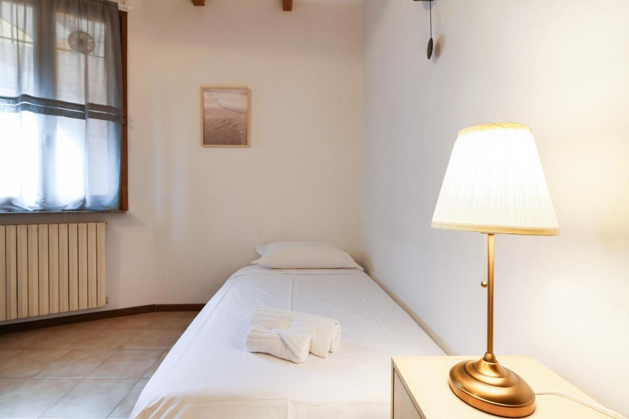 Primopiano - Colonne 18 Apartman Milánó Kültér fotó