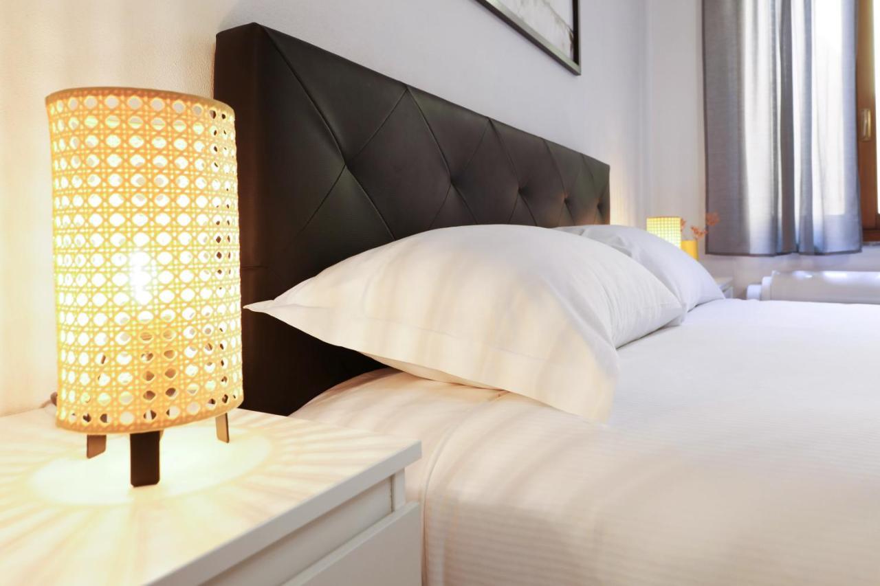 Primopiano - Colonne 18 Apartman Milánó Kültér fotó