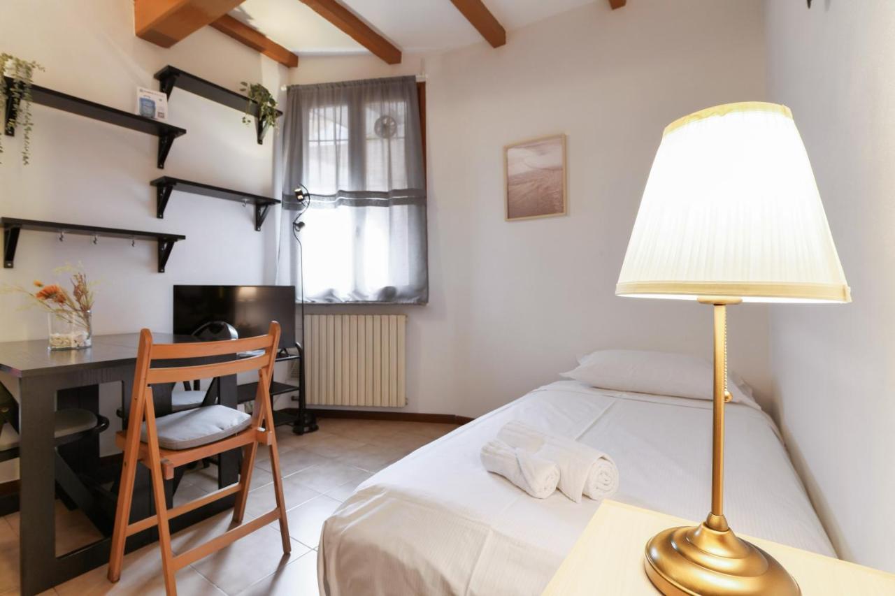 Primopiano - Colonne 18 Apartman Milánó Kültér fotó